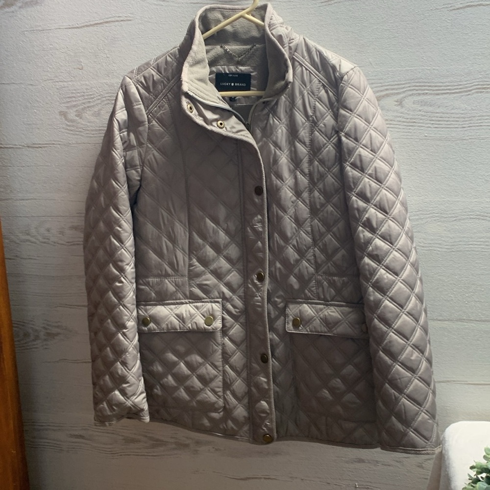 Lucky Brand tan quilted light coat jacket. Size M
